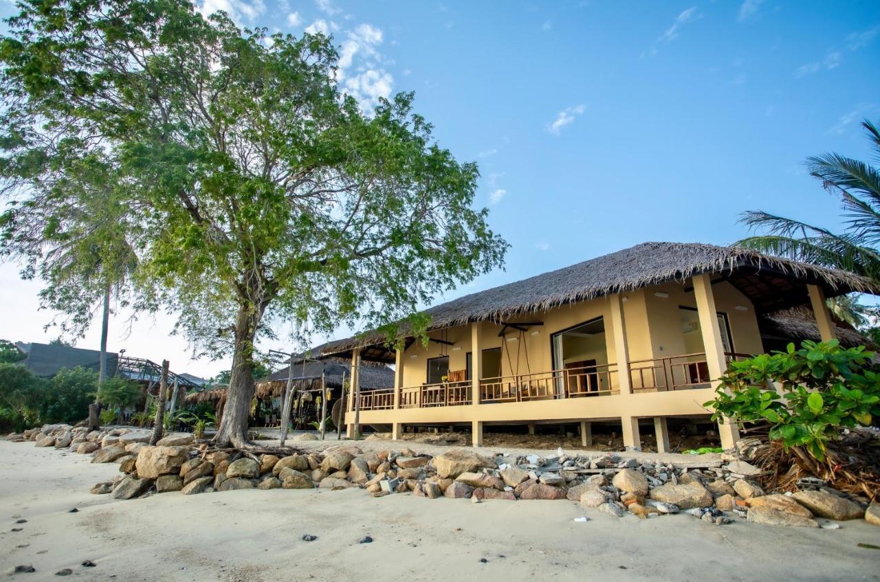 Absolute Beachfront Villas Bantaj Kültér fotó