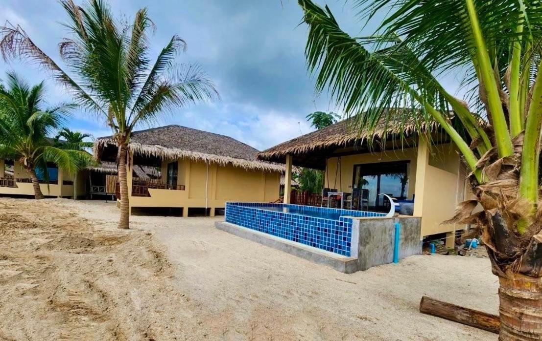 Absolute Beachfront Villas Bantaj Kültér fotó